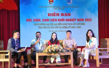 Các đoàn viên tham gia tọa đàm tại “Diễn đàn học sinh, sinh viên khởi nghiệp” năm 2022.