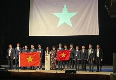 Đội tuyển Việt Nam giành 7 giải thưởng trong kỳ thi Olympic quốc tế về Thiên văn học và Vật lý thiên văn lần thứ 15.