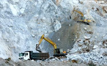 Toàn tỉnh hiện có 109 mỏ được cấp giấy phép khai thác còn hiệu lực của 78 tổ chức, doanh nghiệp