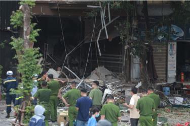 Hiện trường vụ nổ nhà số 42 đường Yên Phụ