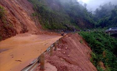 Chủ động phòng chống sạt lở, bảo đảm an toàn giao thông