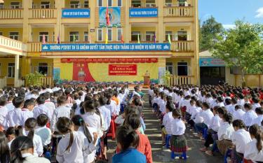 Học sinh Trường  PTDTBT Tiểu học Tà Ghênh, xã Nậm có, huyện Mù Cang Chải chuẩn bị đón năm học mới.