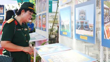 Triển lãm ảnh “Biển đảo Việt Nam - Đẹp và thanh bình” gồm 70 hình ảnh do Bảo tàng TP. Cần Thơ thực hiện, giới thiệu về lịch sử, chủ quyền biển đảo Việt Nam trên biển Đông và những nét đẹp thanh bình của biển đảo Việt Nam