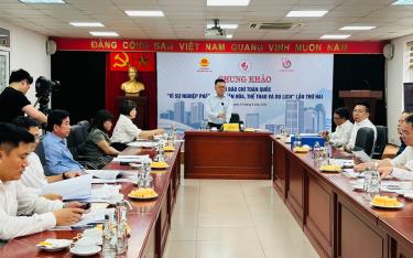 Hội đồng chung khảo Giải báo chí toàn quốc “Vì sự nghiệp phát triển văn hóa, thể thao và du lịch” lần thứ 2 - 2024 họp và chấm các tác phẩm.