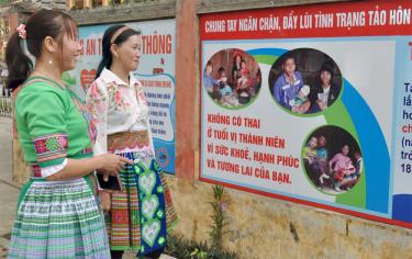 Tăng cường công tác tuyên truyền lùi tình trạng tảo hôn, hôn nhân cận huyết thống ở các địa phương vùng đồng bào dân tộc thiểu số