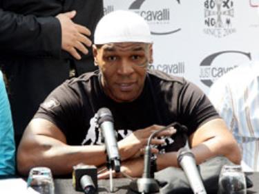 Mike Tyson đang trong tình trạng “bữa đói, bữa no”