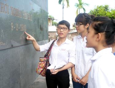 Học Sử qua di tích.