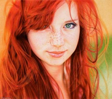 Trong bức tranh Redhead Girl (Cô gái tóc đỏ), họa sĩ đã chép lại dựa trên tấm hình của nhiếp ảnh gia người Nga Kristina Taraina, sử dụng 6 chiếc bút bi màu khác nhau và vẽ trong tổng cộng 30 tiếng đồng hồ mới hoàn tất.