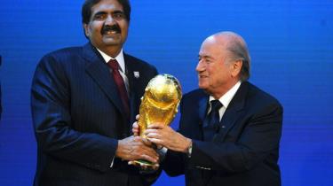 Qatar vinh dự tổ chức World Cup 2022 nhưng còn nhiều vấn đề phức tạp cần giải quyết.
