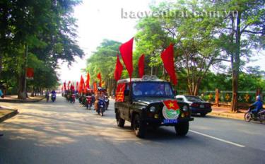 Diễu hành tuyên truyền phòng chống ma túy tại thành phố Yên Bái.
