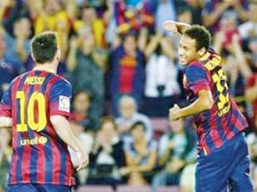 Messi và Neymar cùng lập công cho Barca.