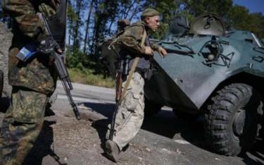 Binh sỹ Ukraine tại miền Đông bắt đầu tuân thủ lệnh ngừng bắn do Tổng thống nước này đưa ra.