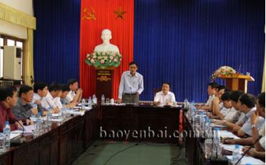 Đồng chí Lê Văn Tạo - Phó Chủ tịch HĐND tỉnh phát biểu kết luận tại hội nghị.