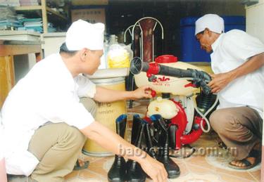 Mặc dù còn nhiều khó khăn nhưng công tác YTDP luôn chủ động đối phó dịch bệnh.