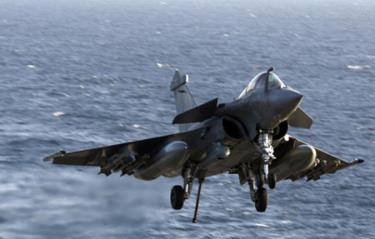 Chiến đấu cơ Rafale của hải quân Pháp.