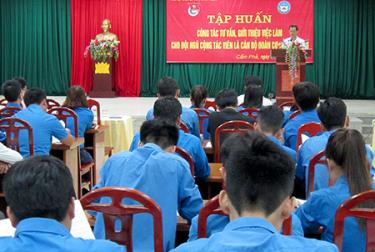 Quang cảnh lớp tập huấn.