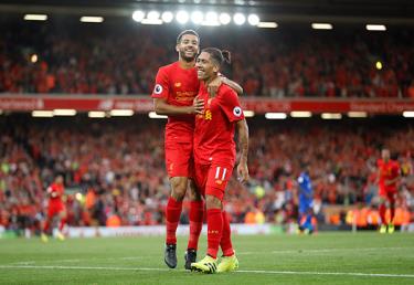 Liverpool có chiến thắng xứng đáng trước các nhà  đương kim vô địch Firmino là điểm sáng trong chiến thắng ấy khi góp hai bàn thắng.