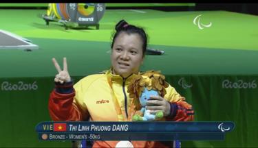 Lực sĩ Đặng Thị Linh Phượng trở thành bất ngờ thú vị của thể thao Việt Nam tại Paralympic 2016.