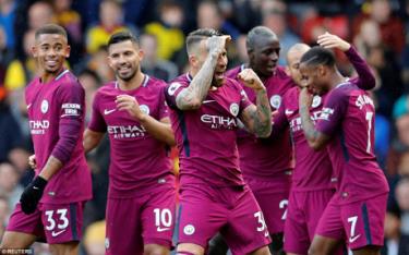 Man City tạm thời vươn lên đầu BXH với 13 điểm sau 5 vòng đấu nhờ chiến thắng đậm nhất từ đầu mùa.