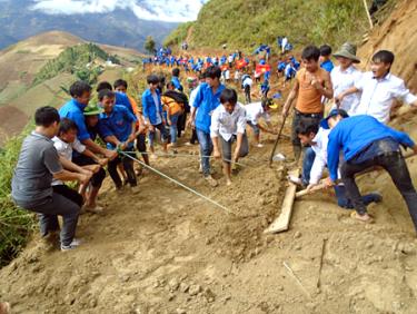 Tuổi trẻ Yên Bái thực hiện nhiều công trình, phần việc thanh niên hướng về Đại hội.