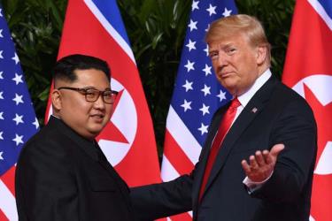 Nhà lãnh đạo Triều Tiên Kim Jong Un và Tổng thống Mỹ Donald Trump.