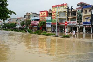 Thành phố Yên Bái có nguy cơ ngập úng khi có mưa vừa, mưa to liên tục. (Ảnh: Thủy Thanh)