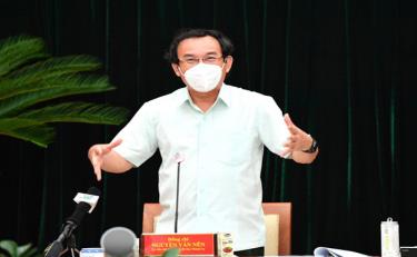 Bí thư Thành ủy TPHCM Nguyễn Văn Nên phát biểu tại hội nghị, chiều 11-9-2021