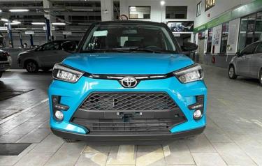 Raize tại một đại lý của Toyota ở Hà Nội. Ảnh: Facebook/Hội Toyota Raize Việt Nam.