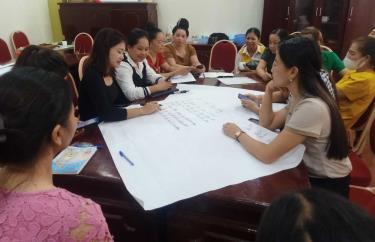 Lớp tập huấn trang bị nhiều kiến thức, kỹ năng thực hành về du lịch cộng đồng cho các học viên.