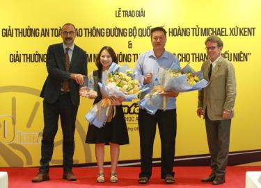 “Giải thưởng ATGT đường bộ quốc tế - Hoàng tử Michael xứ Kent