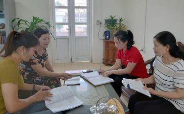 Buổi hòa giải của Tổ Hòa giải Tổ dân phố Phúc Xuân, Phường Nguyễn Phúc, TP dafabet link Bái.