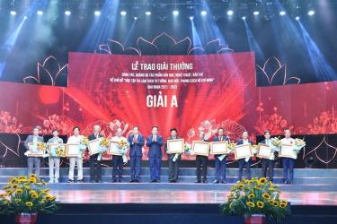 đăng nhập dafabet tác giả được trao giải A.