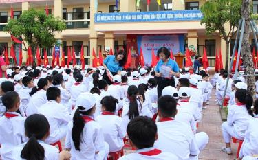 Tuyên truyền BHYT học sinh tại Hà Tĩnh.
