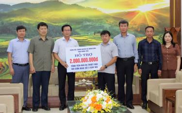 Đảng bộ, chính quyền và Nhân dân tỉnh Hưng Yên hỗ trợ tỉnh Yên Bái 2 tỷ đồng khắc phục hậu quả cơn bão số 3 gây ra.