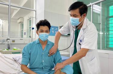 Bệnh nhân tiếp tục được điều trị tại Khoa Nội tim mạch, Bệnh viện Đà Nẵng.
