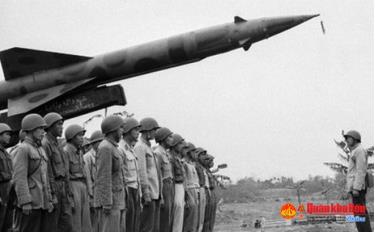 Bộ đội tên lửa những ngày đánh trận Điện Biên Phủ trên không.