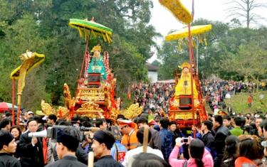 Lễ hội Đền Đông Cuông.