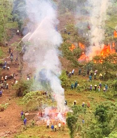 A drill of firefighting, search and rescue operations in Phong Du Thuong commune, Van Yen district.