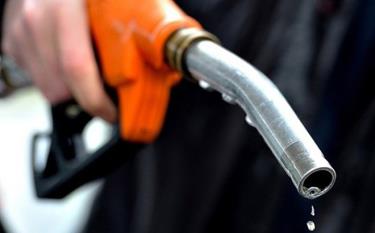 Bộ Công Thương đề xuất sẽ điều chỉnh giá xăng dầu mỗi tuần một lần.