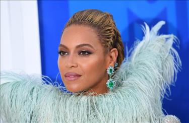 Nữ ca sĩ Beyoncé là nghệ sĩ đầu tiên của Grammy 2023 được vinh danh.