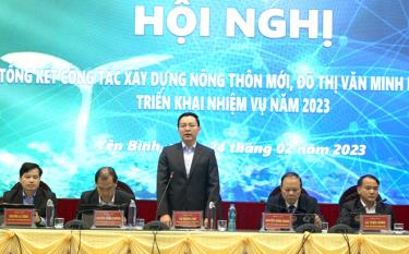 Đồng chí An Hoàng Linh - Bí thư Huyện ủy Yên Bình phát biểu kết luận Hội nghị