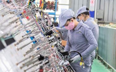 Một dây chuyền sản xuất, lắp ráp linh kiện ô tô tại Việt Nam