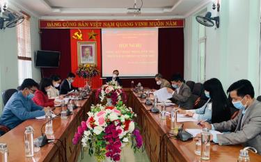 Chi bộ Cơ quan Đảng ủy Khối tổ chức sinh hoạt chuyên đề triển khai sổ tay đảng viên diện tử tỉnh Yên Bái