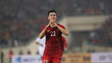 Vietnamese striker Nguyen Tien Linh nominated for 2022 Asian Golden Ball.