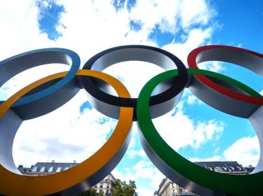 Vận động viên Olympic có thể đăng tải ảnh và video lên mạng xã hội nhưng không được phát trực tiếp hoặc sử dụng sản phẩm của trí tuệ nhân tạo.