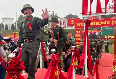 Niềm vui của các tân binh huyện Yên Bình  khi bước qua 