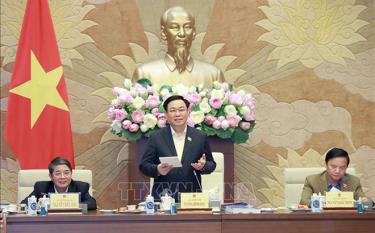 Chủ tịch Quốc hội Vương Đình Huệ phát biểu kết luận cuộc làm việc.