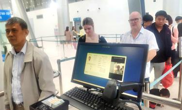 Sân bay Cát Bi (Hải Phòng) đang thí điểm nhận diện khuôn mặt tại khu vực kiểm tra an ninh - Ảnh: ACV