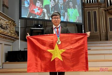 Đinh Cao Sơn giành Huy chương vàng Olympic Hóa học quốc tế năm 2023. Ảnh: baohatinh.vn