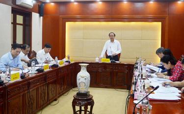 Đồng chí Tạ Văn Long - Phó Bí thư Thường trực Tỉnh ủy, Chủ tịch HĐND tỉnh phát biểu kết luận Hội nghị.